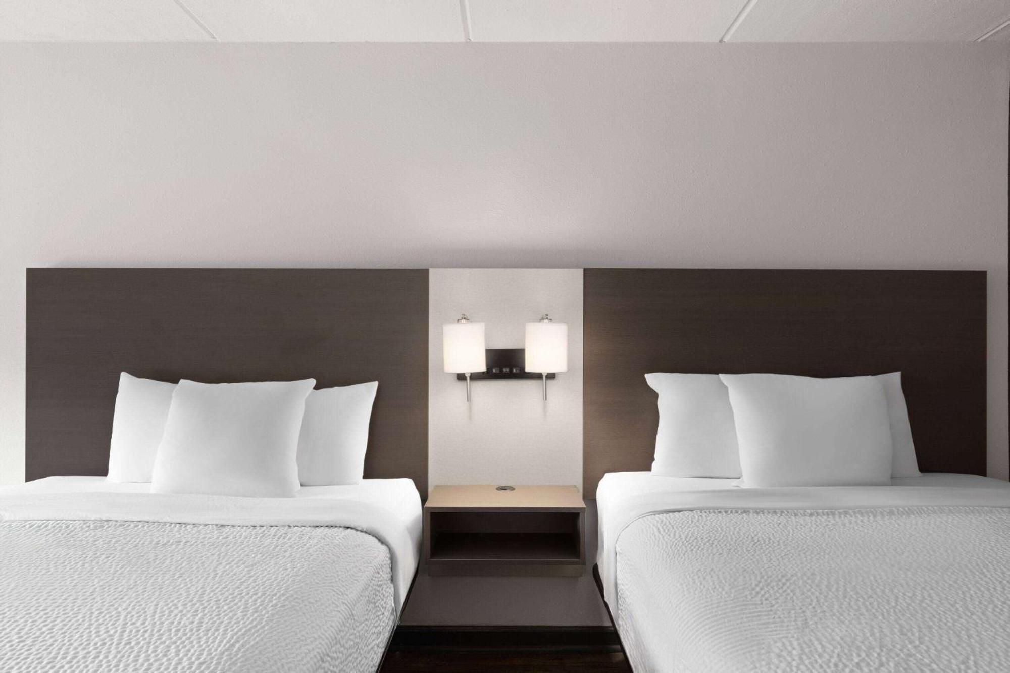 Ramada By Wyndham Bainbridge Hotel Eksteriør billede
