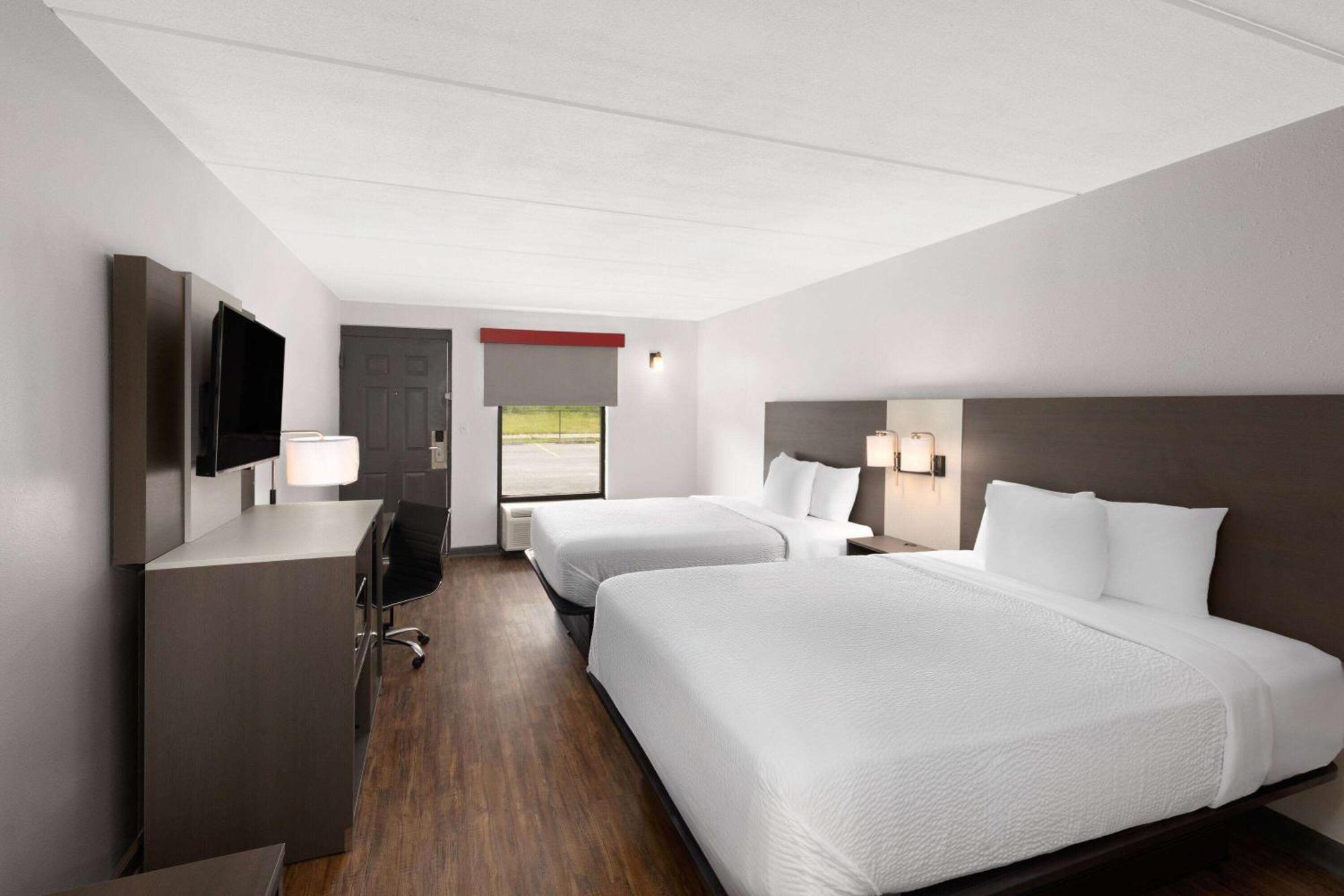 Ramada By Wyndham Bainbridge Hotel Eksteriør billede